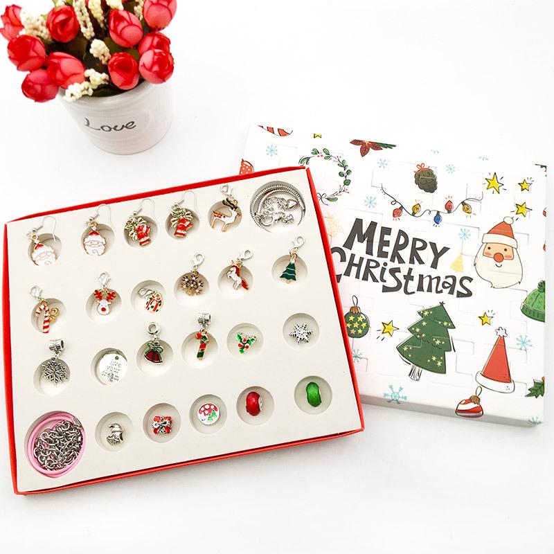 Gold Christmas Countdown Calendar: DIY Jewelry Set Gift