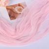 Zerknittertes Creme-Garn Floraler Netzstoff Foto-Hintergrund