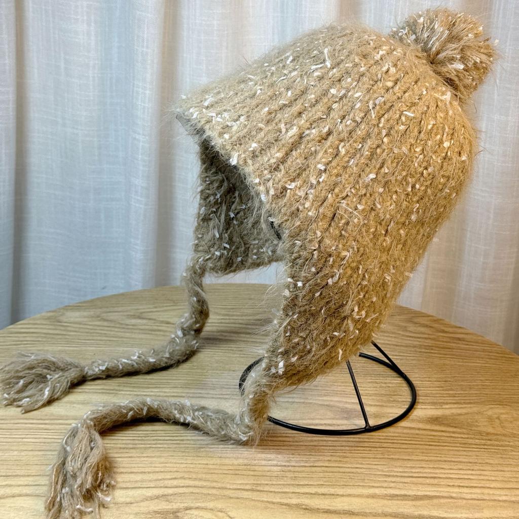 New Xiaoxiangfeng Export Fabric Knitted Ear Protection Hat for Women with Big Fur Ball Cute Woolen Hat Autumn and Winter Handmade Baotou Hat