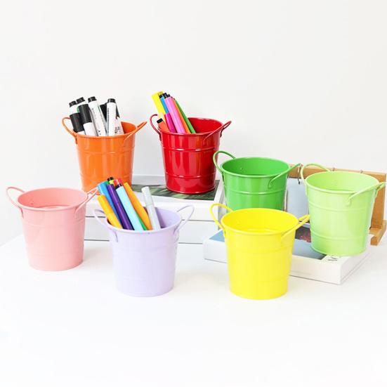 Huaqianguhh Creative Iron Pen Holder, Rustic Desk Organizer for Office, Metal Pencil Cup Makeup Brushes, Small Storage Bucket Office And Home Use