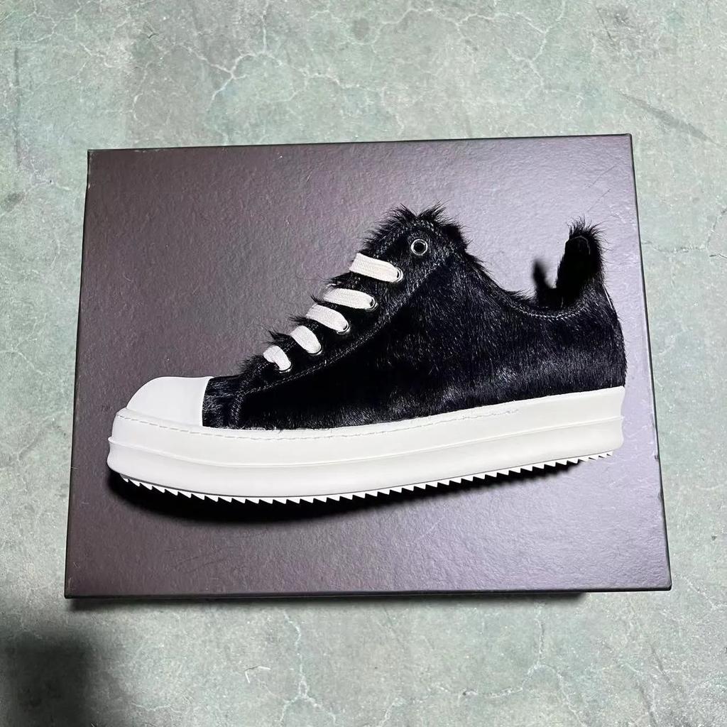 Marke Echtes Leder Herrenschuh Klassische Schwarze Rosshaar Freizeit Low Top Sneaker Frau Luxus Designer Mode Flache Pelzschuhe