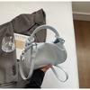 Niche Design Bag Women's New Summer Messenger Bag Portable Pleated Cloud Bag