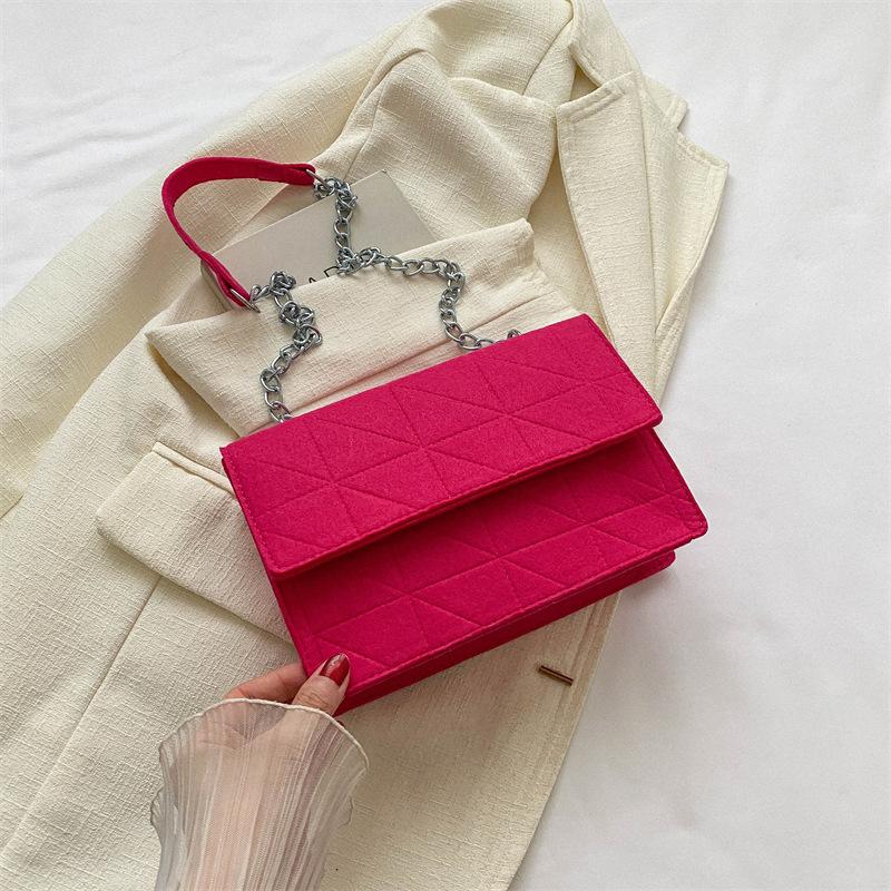 

Простая сумка на плечо-цепочке, повседневная сумка-кроссбоди для поездок на работу, новая летняя сумка, женская нишевая модная квадратная сумка