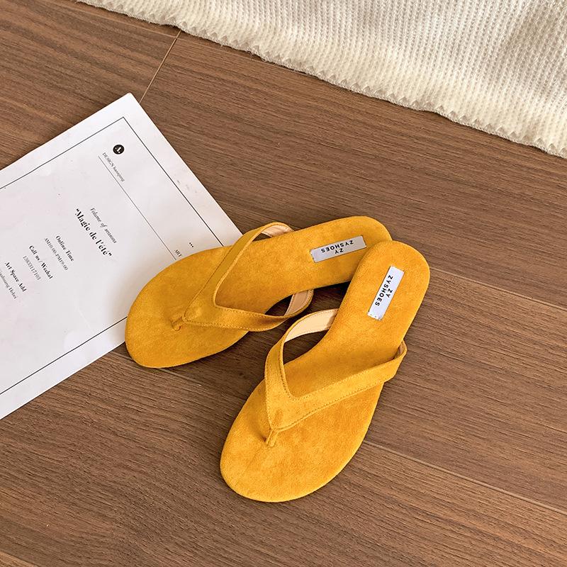 

Popular Internet celebrity black flat flip-flops women s summer wear 2025 new retro high-end non-slip cool slippers 40 жёлтый