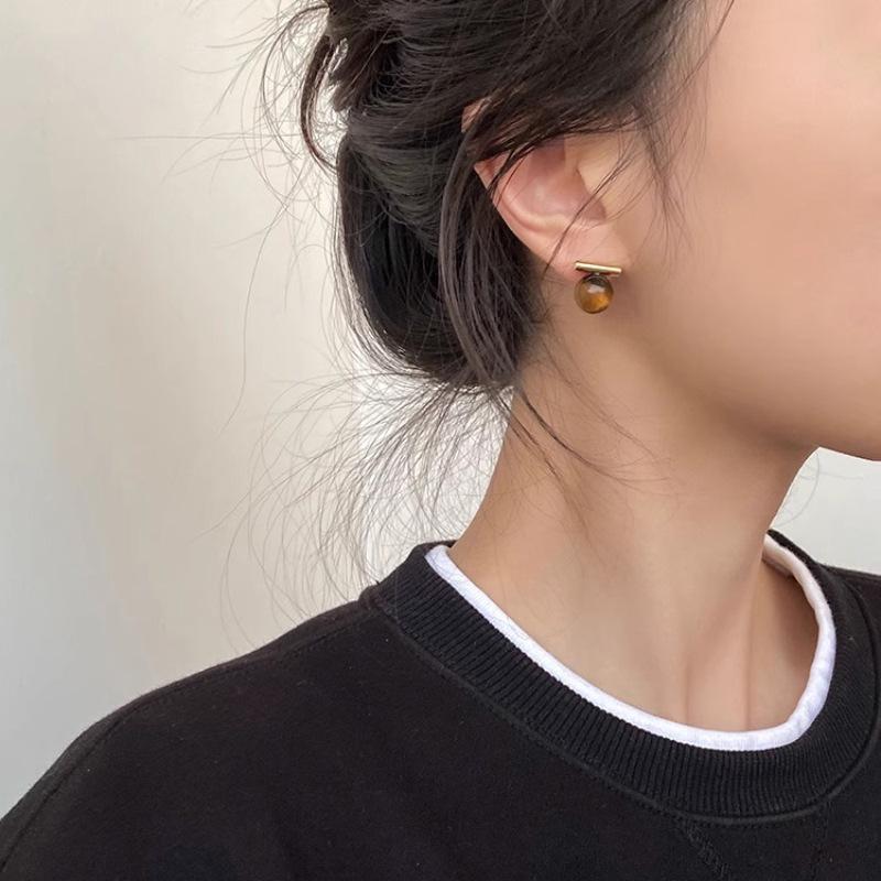 Casual Tiger's Eye Stone Bar Earrings Women's Light Luxury Retro Niche High-end Autumn Winter Simple Design Classic Fashion Jewelry