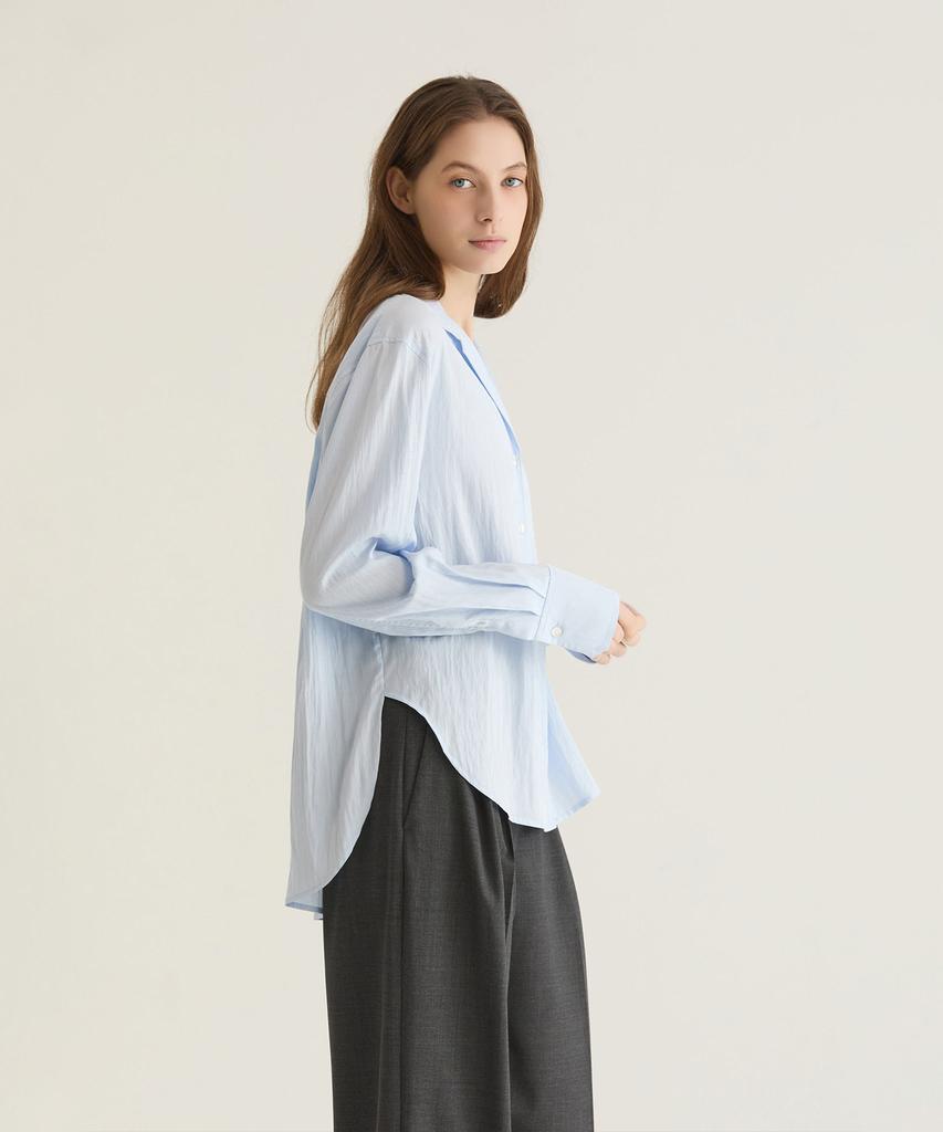 Oteumilkape Relaxed Open Collar Blouse - Sky Blue