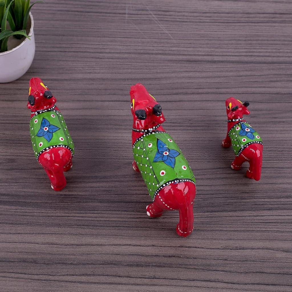 Set mit 3 ROTEN Kuh-Dekofiguren für Heimdekoration, Tischdekoration und als Geschenk (10x9, 7.5 x6.5,6x5 CM) (rot)