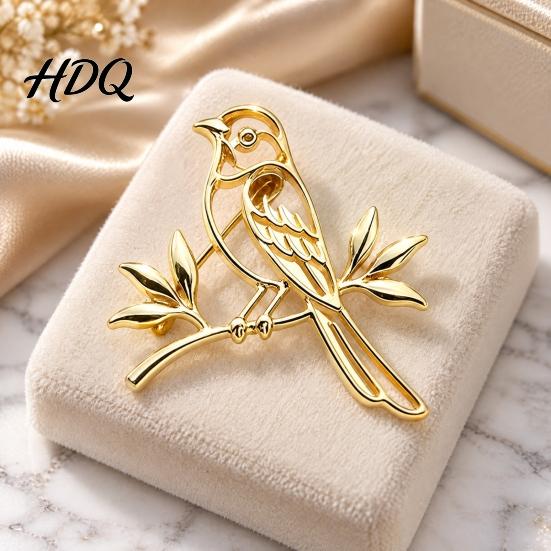 Artistic Flower Brooches Hollow Metal Bird Brooch Golden Silver Plated Lapel Accessories Pin Decorative Accessory for Suits Coats Dresses Bags