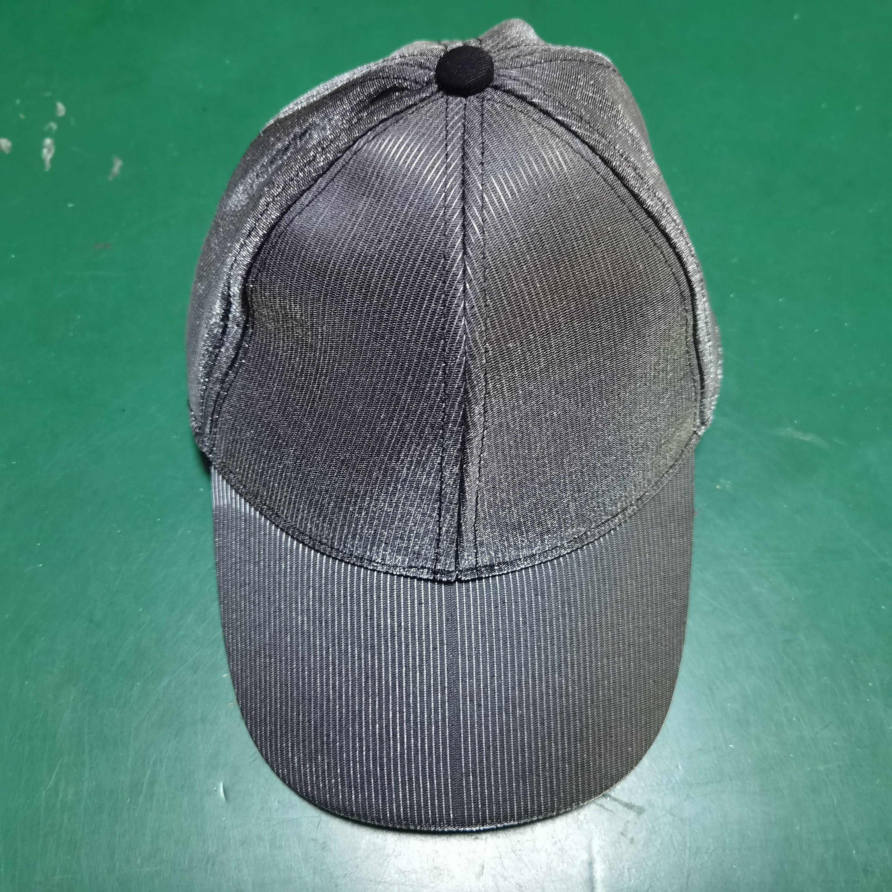 

1 шт. светодиодный колпачок с 7 цветами, светящийся LDC и зарядка через USB для вечеринки, рождественского мероприятия, праздника, идеальный выбор для подарков чёрный