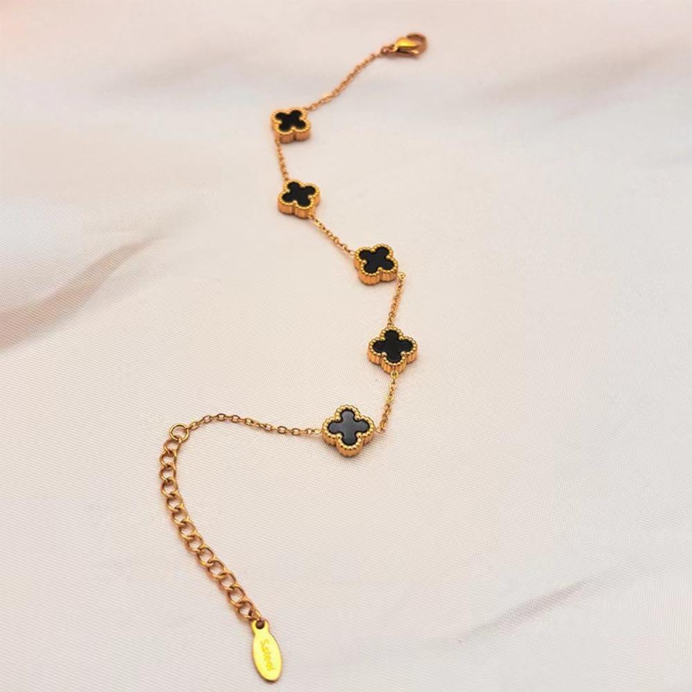 Lite Blomst Mini Armbånd Firkløver 9mm Ny Titanstål Fem-blomst Liten Utsøkt Enkelt High-end Damearmbånd