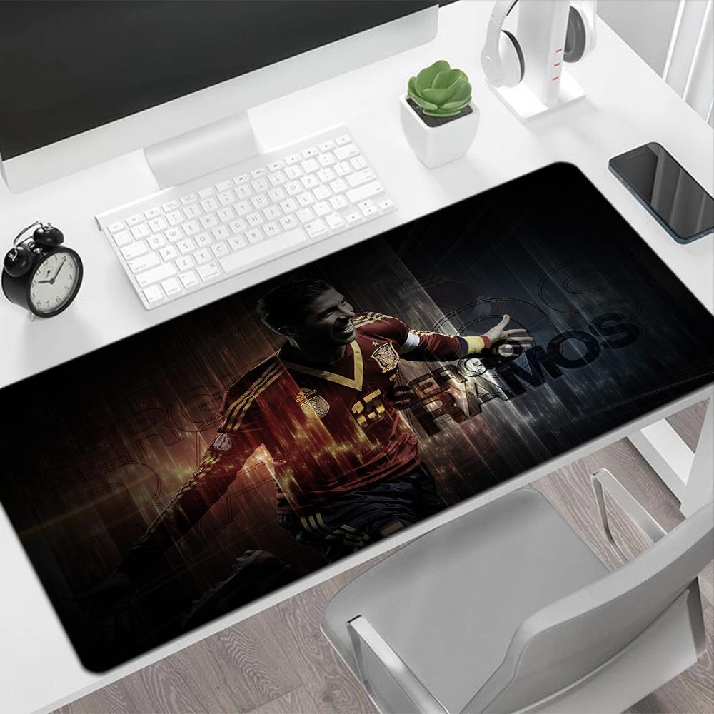 Rooney's Manchester Legacy Gaming Mouse Pad Desk Mat Study Desk Mat Non-Slip Rubber Bottom Perfect Gift for Gamers And Professionals