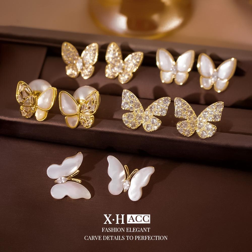 Simple Zircon Butterfly Earrings Light Luxury High-end Stud Earrings Temperament Fashionable Sweet Pearl Earrings Women
