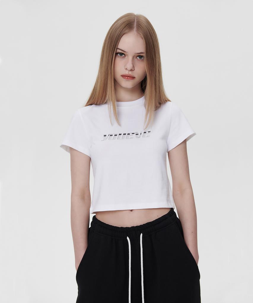 Yuibeu 3D Metal Logo T-Shirt White