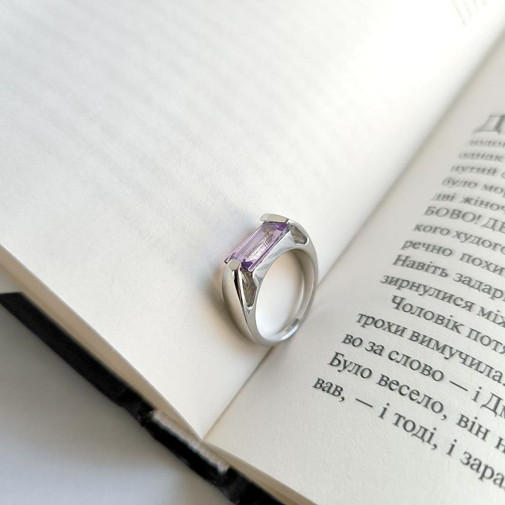 Серебряное кольцо с натуральным аметистом 2.491ct, вес изделия 5,59 гр (2163237)