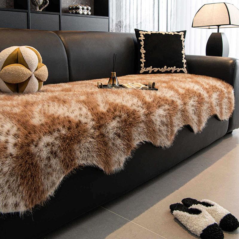 Americký Sametový Polštář na Pohovku s Leopardím Vzorem Vysoce Kvalitní Nepravidelný Potah na Pohovku z Umělé Králičí Srsti Pohodlný Plyšový Ručník na Područky