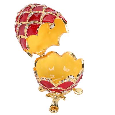 Emaillierte Eier, Osterei-Bastelarbeiten, vergoldete Emaille-bemalte Metallornamente, Heimdekoration