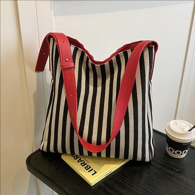 Canvas Bag Women's New Fashion Commuter Armpit Bag Fashionable Large Capacity Shoulder Bag