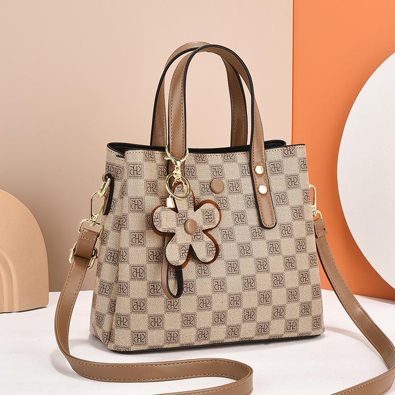 

Сумка-ведро женская 2025 новая универсальная модная на плечо сумка-мессенджер женская сумка нишевая высококлассная женская сумка