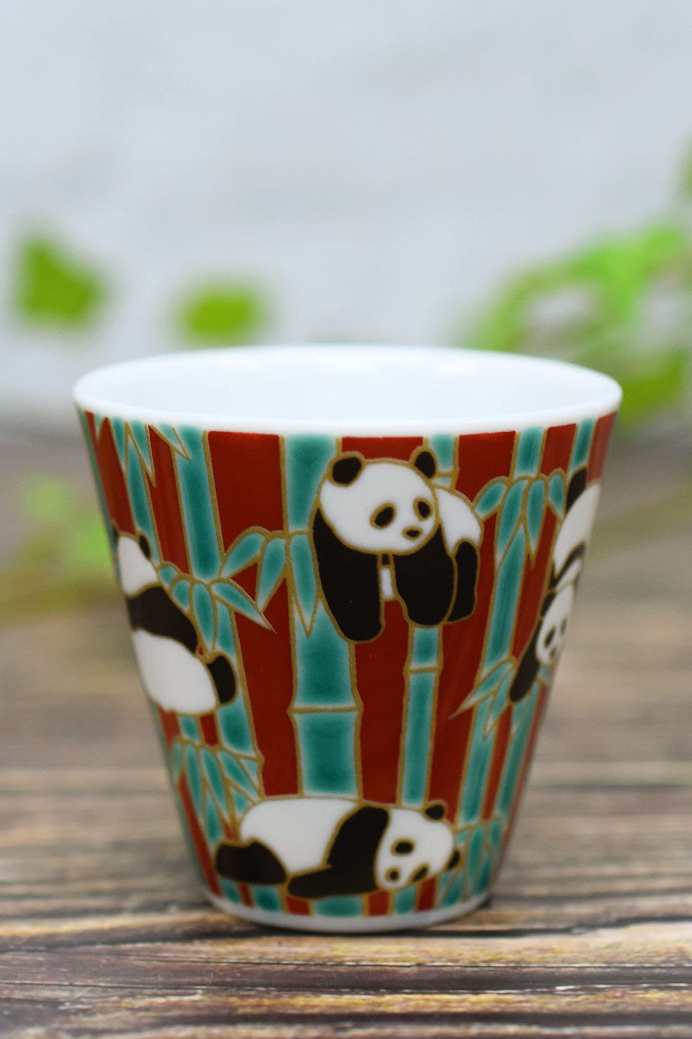 

Waza no Kura Lucky Sake Cup, Kutani Ware, Panda Design, Ceramic, Brand Name, Japanese Tableware, Made in Japan