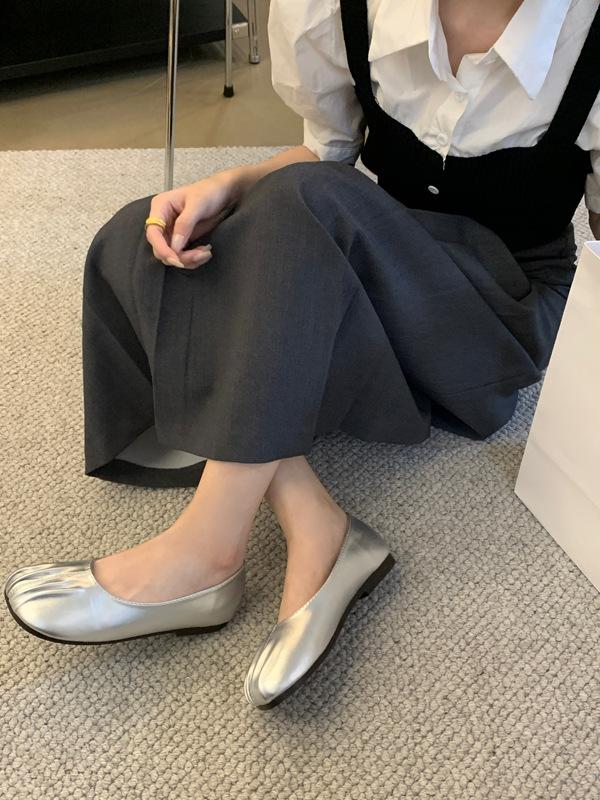 

Grandma shoes women s flat bottom new versatile maternity shoes non-slip soft sole single shoes four seasons Doudou shoes tide 40