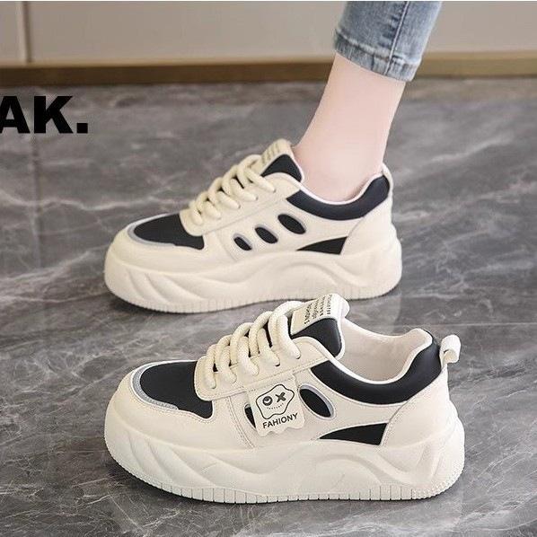 Neue Freizeitschuhe im Herbst, Muffin-Plateauschuhe, weich gefederte, höhenverstellbare Sports-Board-Schuhe