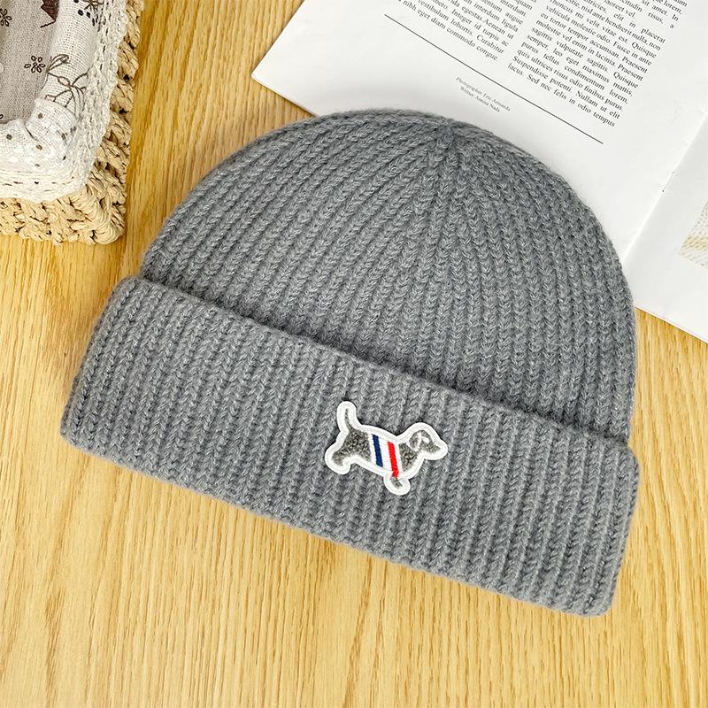New Simple Letter Woolen Hat for Women in Autumn and Winter Warm Knitted Hat Outdoor Versatile Ear Protection Face Small Cold Hat for Men
