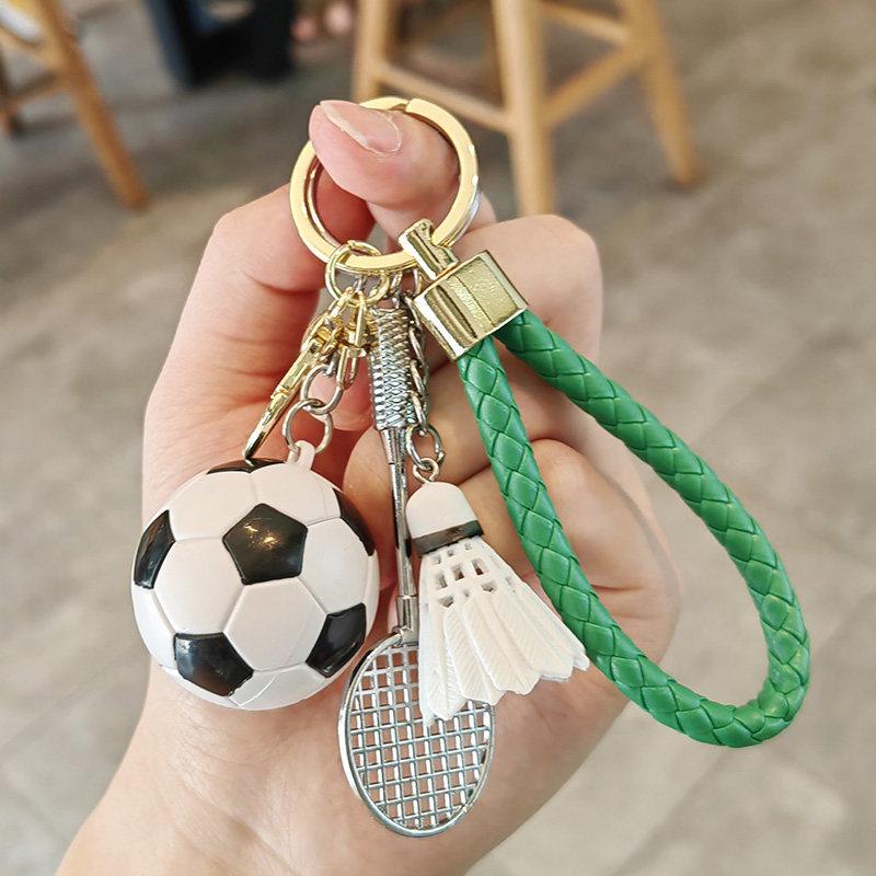 Exquisite Badminton Keychain: Creative Sports Gift for Boys, Girls, Couples - Pendant Ornament Keyring.