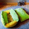 Geschenk für Tierliebhaber Hot Dog Bett, Weiche Gemütliche Plüsch Herausnehmbare Waschbare Matte, Verspieltes Tierbett Niedlicher Brötchen Katzen Hunde, Neuheit Sofa Bequem Katze