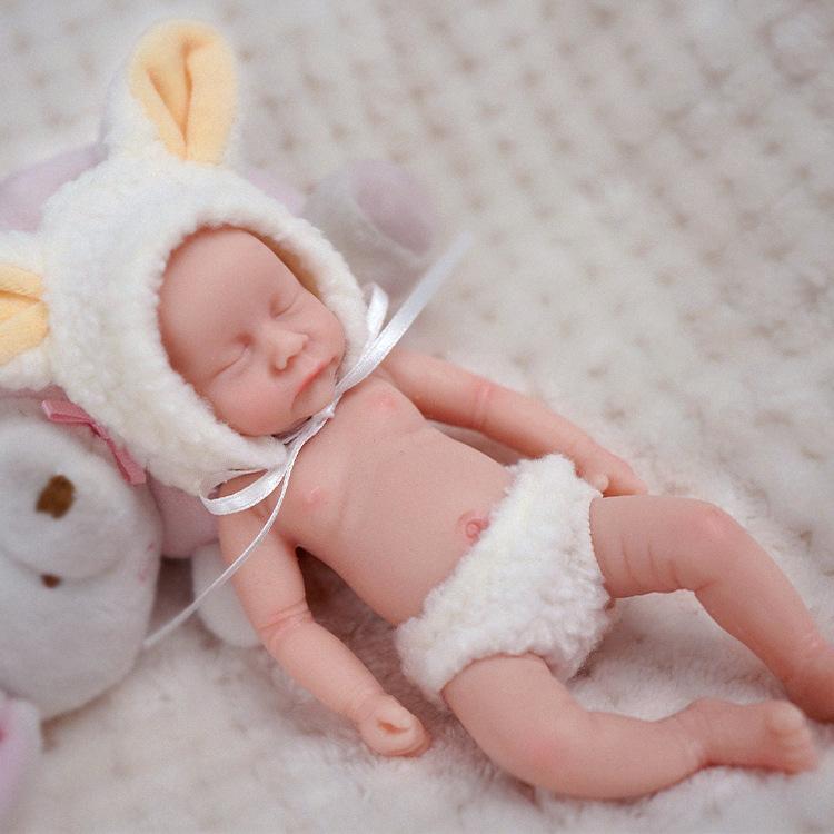 15cm Mini Palm Simulation Doll Maddie Dress Up Playmate Toy Doll Kid Birthday Gift 6 Inch Solid Silicone Full Body Reborn Baby Doll for Girl and Boy