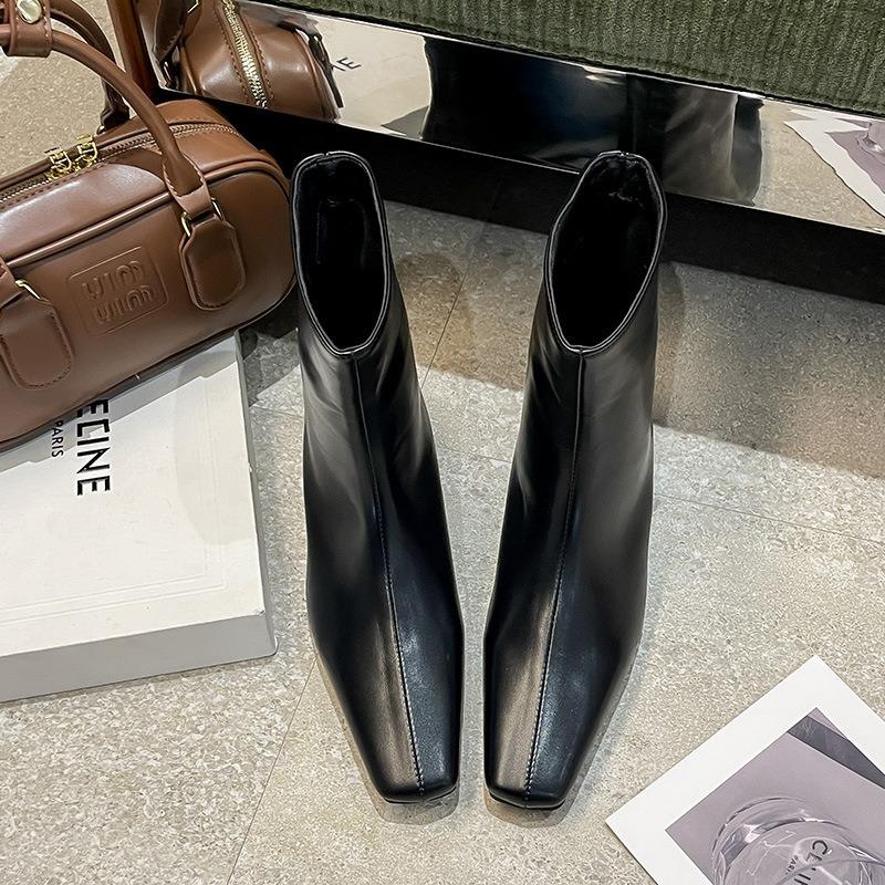 Autumn and Winter New Versatile Cat and Thin Boots Niche Small Ankle Boots Large Size Square Head Medium Heel Short Boots Women