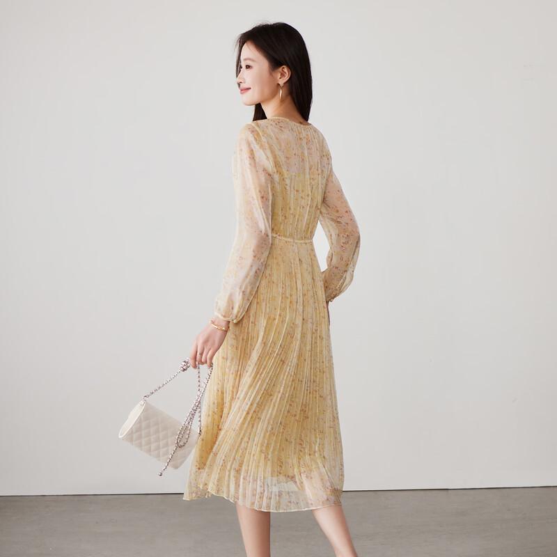SOFSIL 2026 Spring French Floral Pleated V-Neck Dress