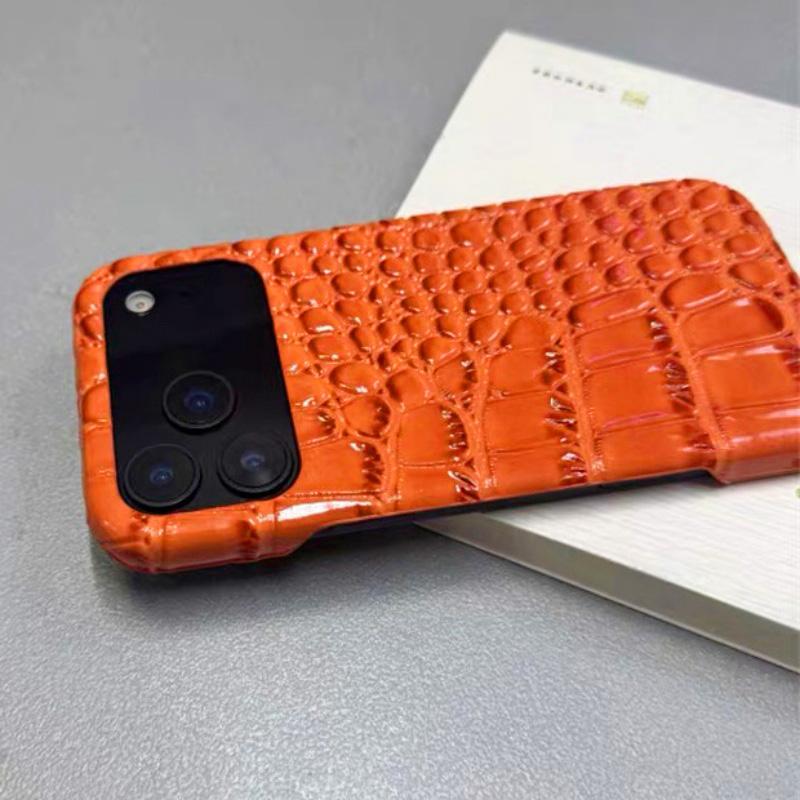 Luxury Retro Bright Glossy Crocodile Leather Case For 17 Air 16 15 14 13 Plus Pro Max 11 Business Shockproof Armor Cover