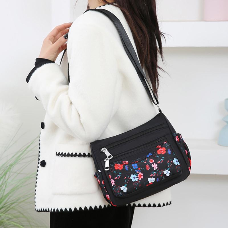 Mote Ny Middelaldrende Mamma-veske Stor kapasitet Trykt Flerlags Skulderveske Lett Casual Joker Dame Crossbody-veske
