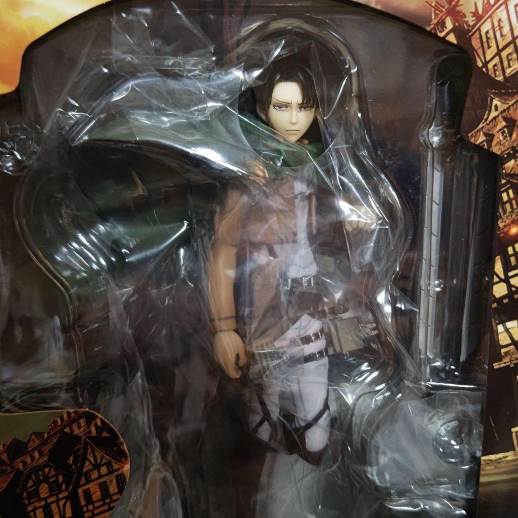 [USED] Pulchra Attack on Titan Levi Figure
