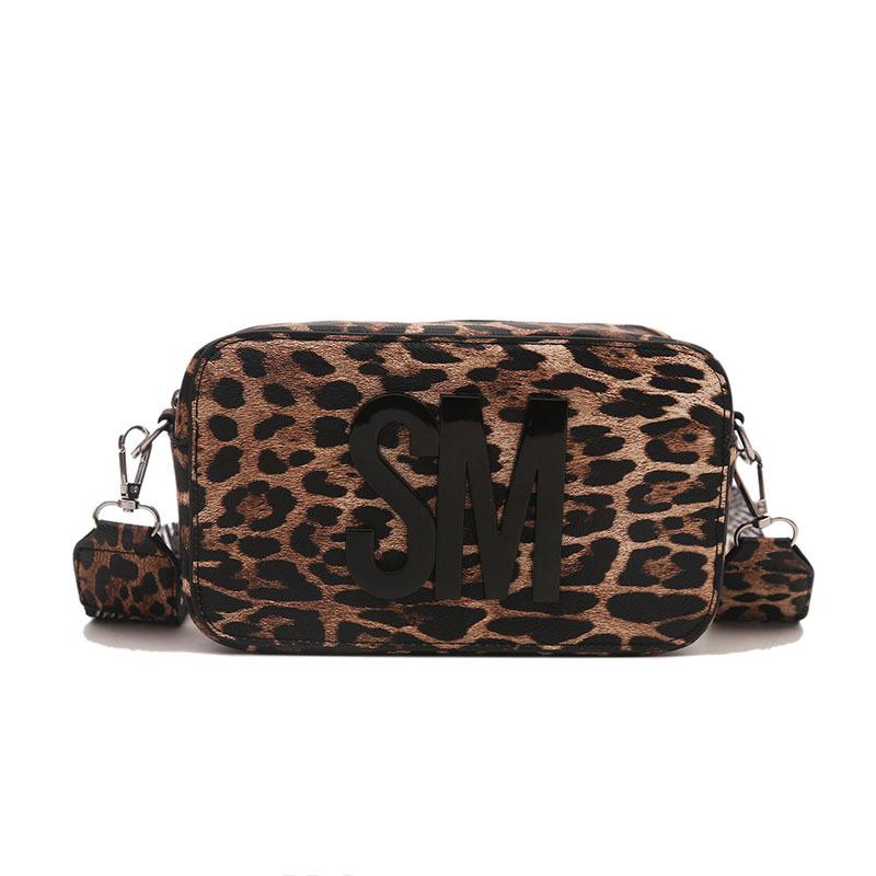 Geantă de damă la modă versatilă Geantă pătrată mică texturată Geantă de umăr casual Geantă crossbody de lux ușoară Curea de umăr lată Geantă de damă cu literă