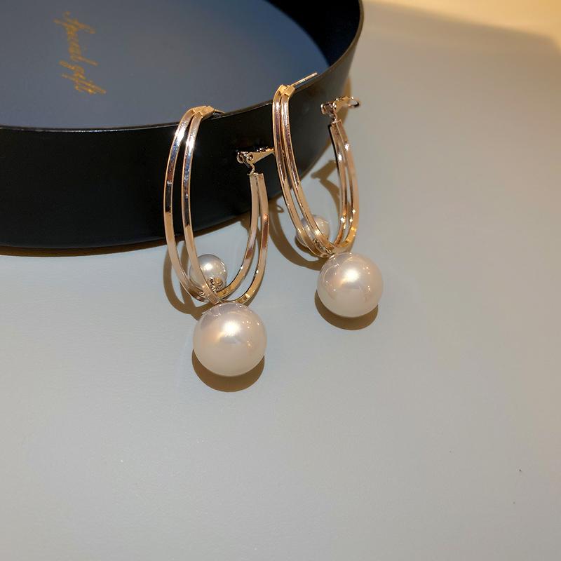 2024 New Elegant White Flower Cluster Pearl Ball Pendant Hoop Earrings Women's Fashion Zircon Party Luxury Accessories Girls