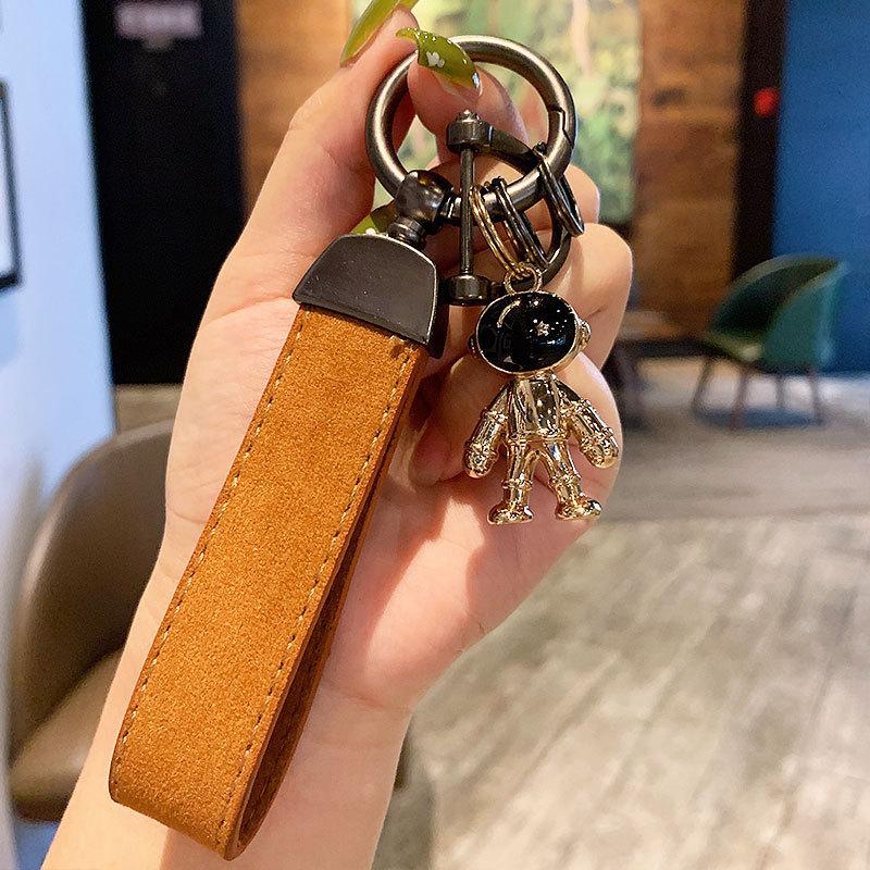 Creative Metal Astronaut Keychain Pendant Women'S Exquisite Pu Leather Car Keychain Pendant Small Gift