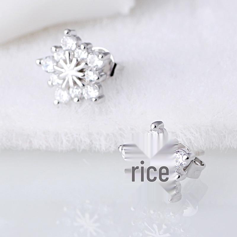 Five-Pointed Star Snowflake Silver-Plated Stud Earrings with Full Diamonds - Women's Christmas Jewelry