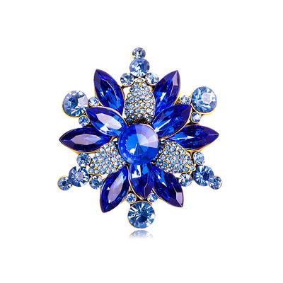 Crystal Glass Brooch, Alloy Rhinestone Corsage, In Stock, Clothing Accessory Pin.