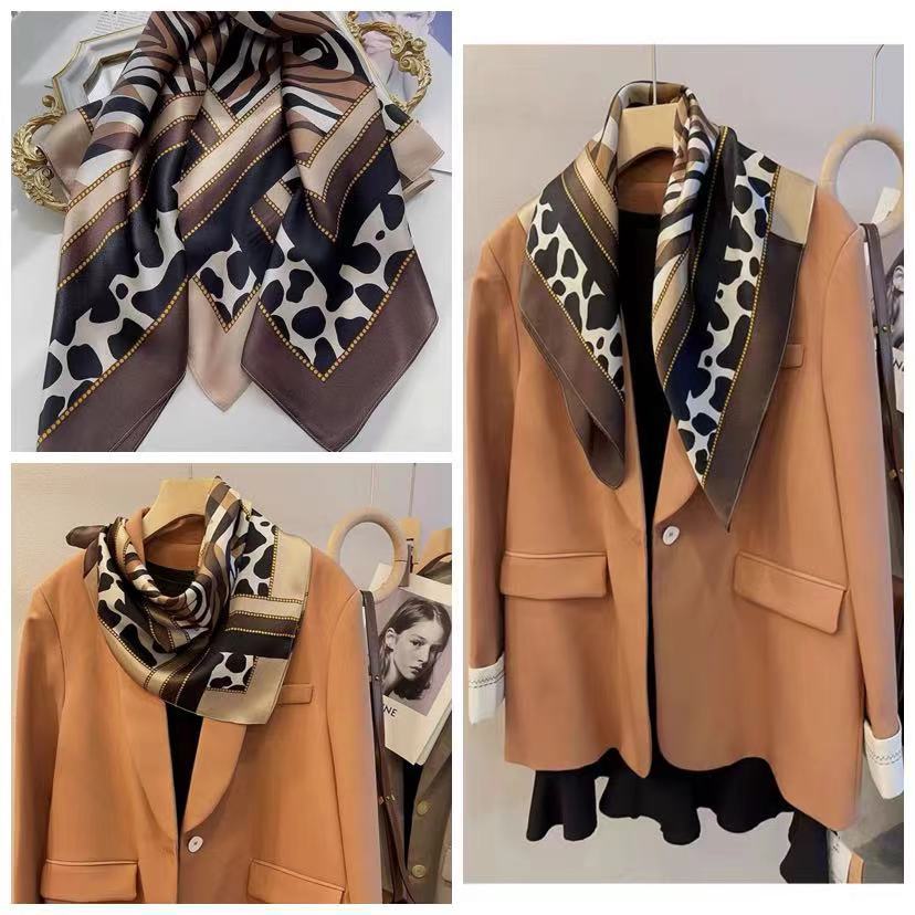 Eleganti Foulard di Seta da Donna Con Centinaia di Camicie, Assistenti di Volo, Decorazione Professionale, Protezione del Collo, Foulard, 70 Foulard Quadrati Piccoli.
