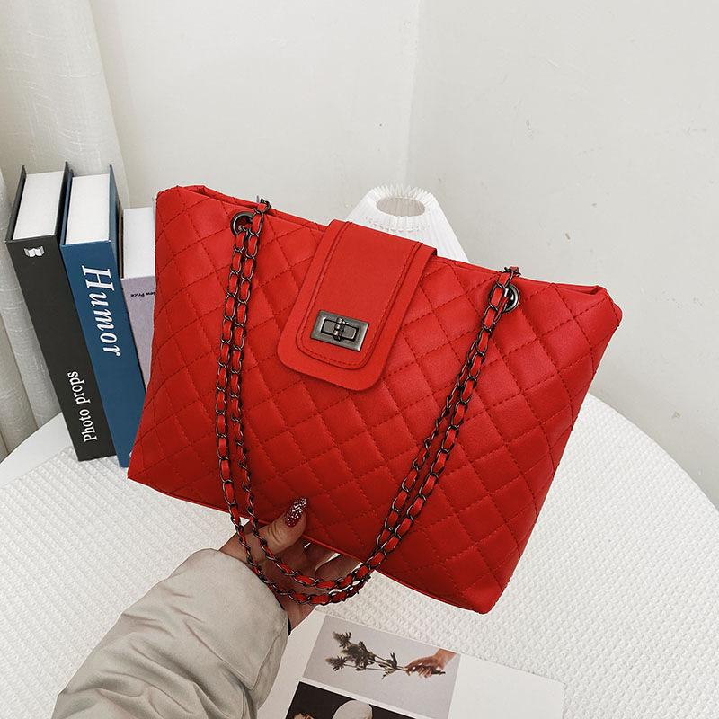 Late Autumn New Bag Large Capacity Women's Chain Bag Oblique Span Portable Tote Large Bag Light Luxury