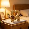 Duitse Herder Hond Hart Beeldje 3D Geprint Schattig Hond Standbeeld voor TV-meubel Tafel Planken Decor Romantische Huisdier Herdenkingsgeschenken voor Hondenliefhebbers