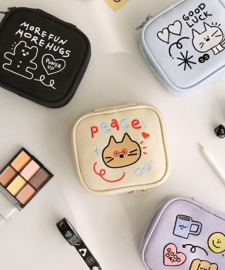 Iconic Doodle Mini Cosmetic Pouch 01 (+Keyring Pouch Gift)