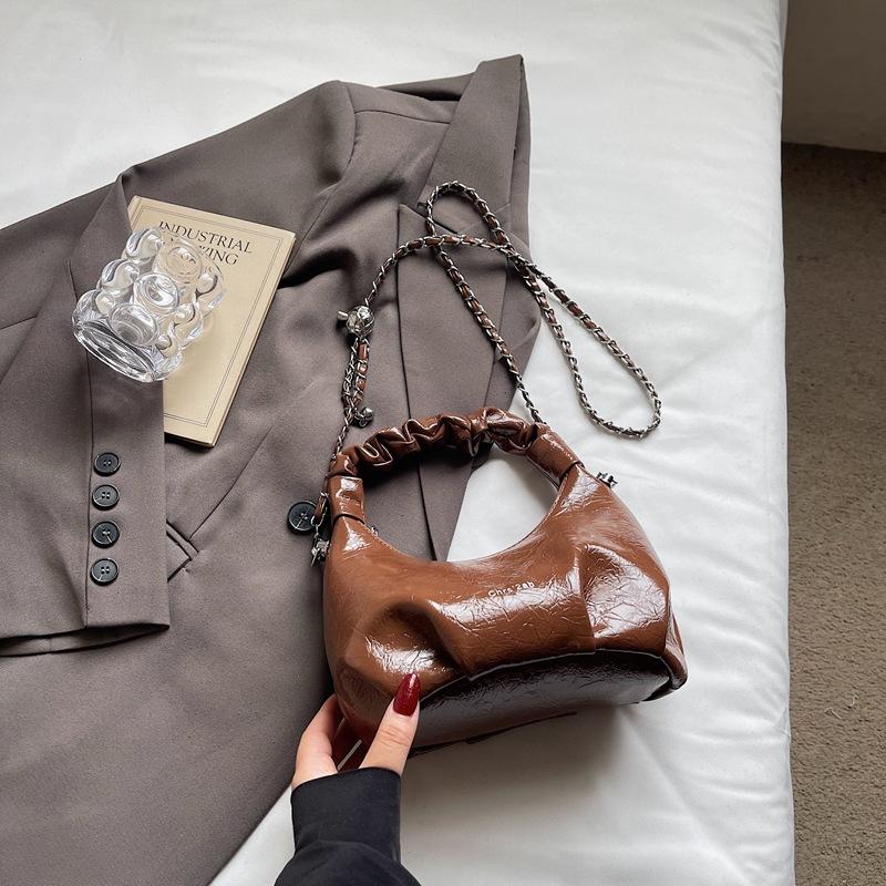 Folded Handbag Women's 2025 Summer New High-value Dumpling Bag Fashionable Foreign Style Chain Commuter Messenger Bag