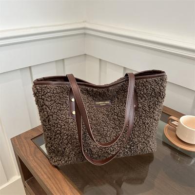 Plush Bag Women's 2025 Autumn and Winter New Trendy Fluffy Shoulder Underarm Bag Large Capacity Soft Surface Commuter Tote Bag