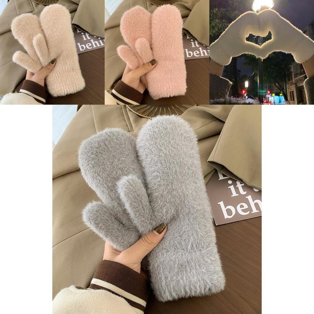 Cozy Warm White Plush Winter Gloves For Women Featuring Soft Faux Rabbit Fur