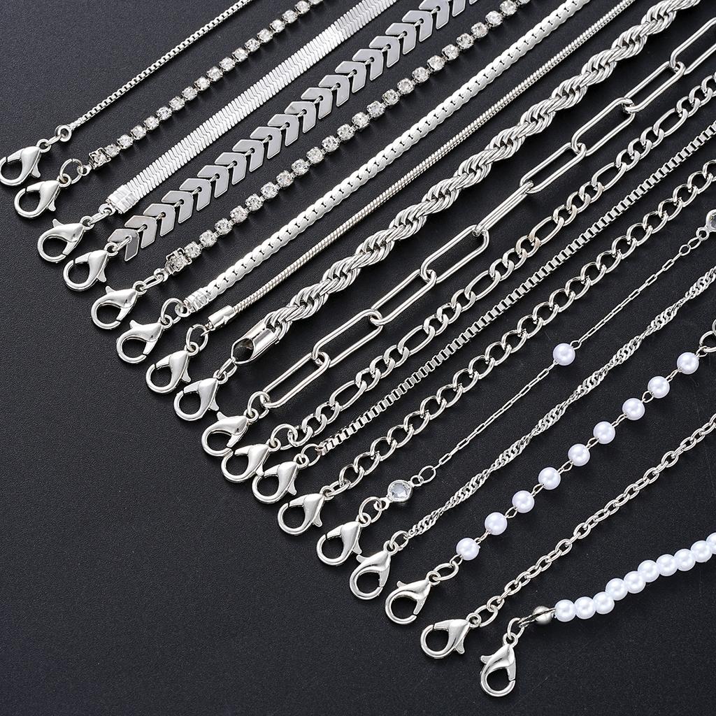 Set da 18 Pezzi Braccialetti Nodo in Cristallo Colore Argento per Donne Vintage Cuore Perla Sintetica Intrecciato Serpente Braccialetti Gioielli