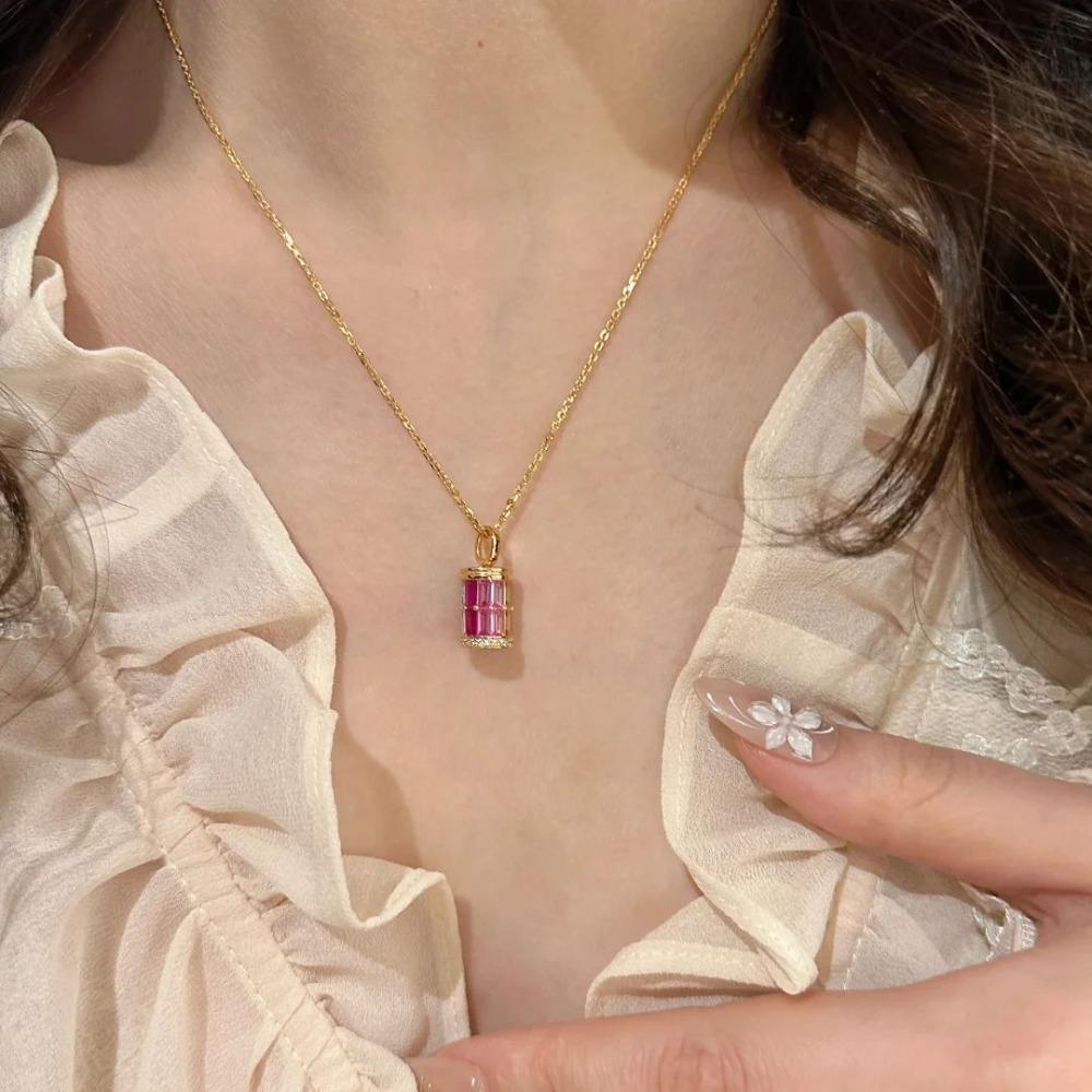 Gorgeous Rainbow Rotating Pendant Necklace Vintage Dopamine Gradient Luxury Planet Jewelry for Women