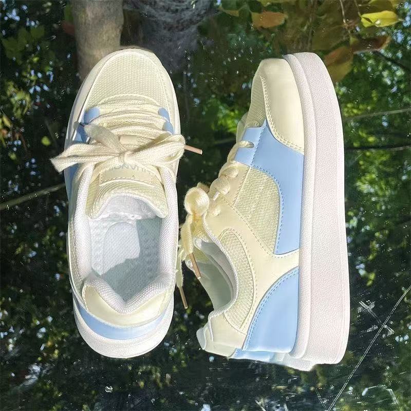 Versatile Trendy Sports Shoes Women's Summer New Casual Breathable Student Lightweight Shoes High-value Board Shoes