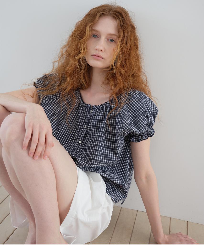 Poeteuseoul Checked Puff Sleeve Blouse_Navy